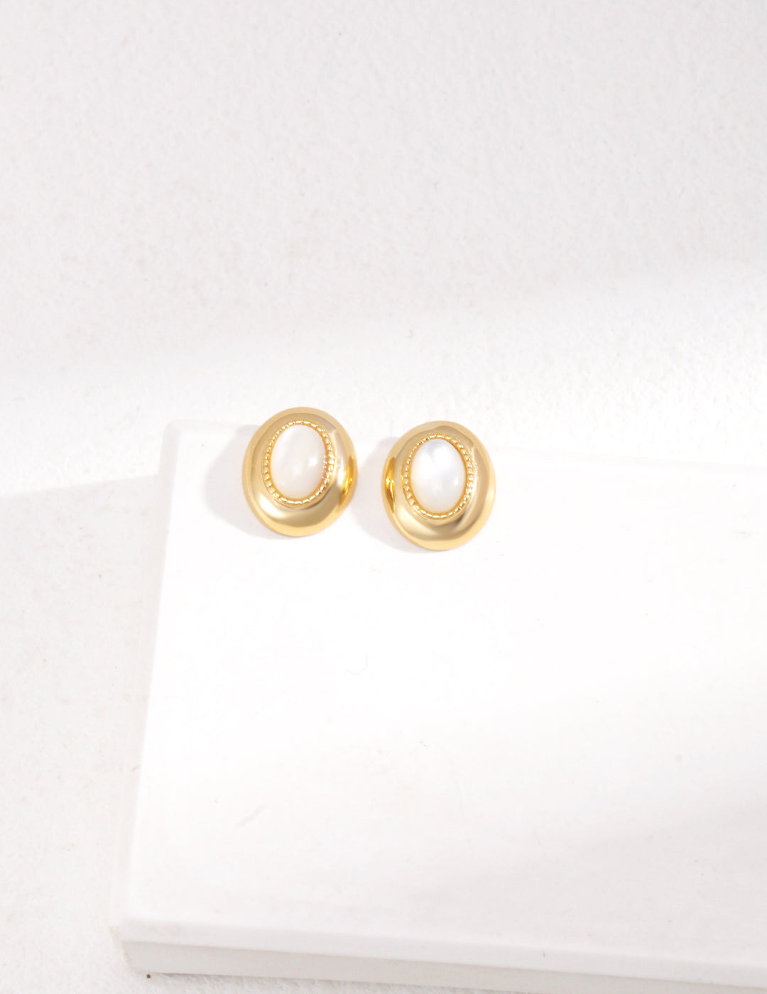 CLASSIC STERLING SILVER NACRE STUD EARRINGS