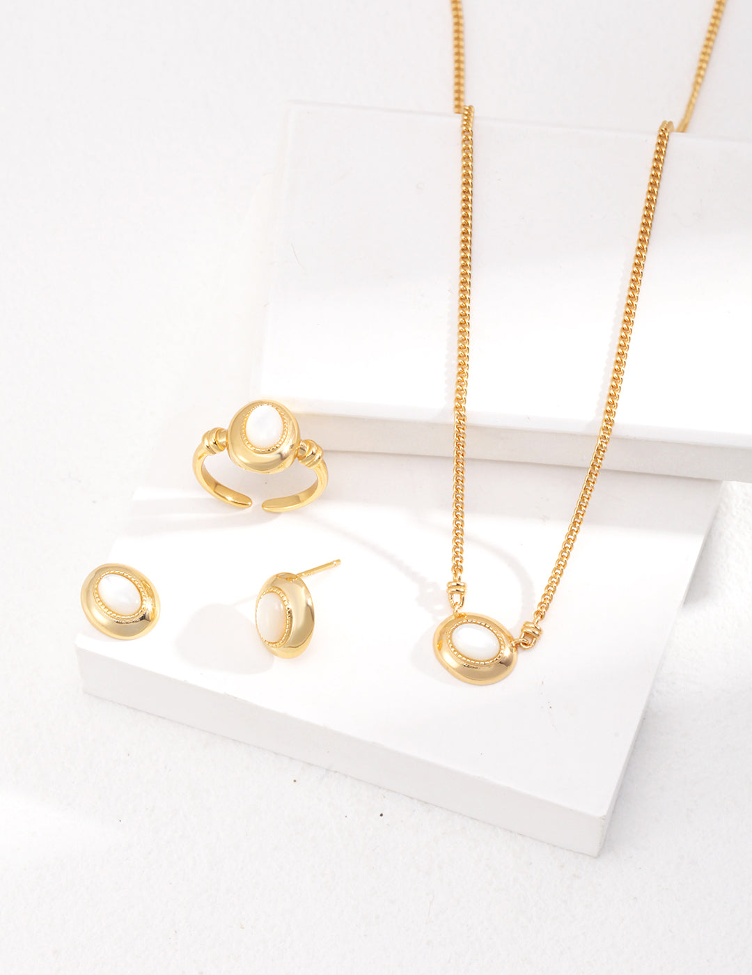 STERLING SILVER CLASSIC NACRE STACKING NECKLACE