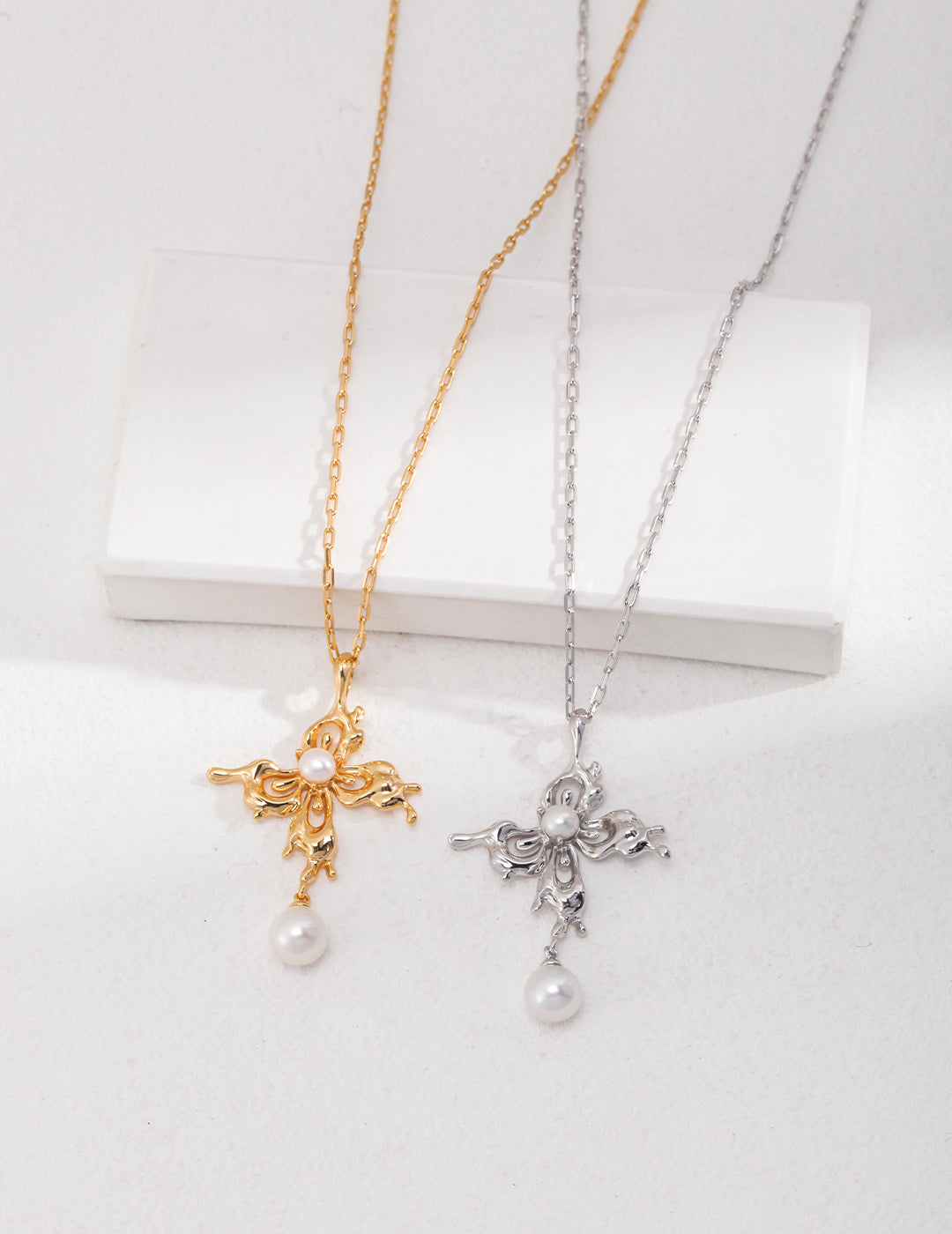 STERLING SILVER NATURAL PEARL BUTTERFLY NECKLACE