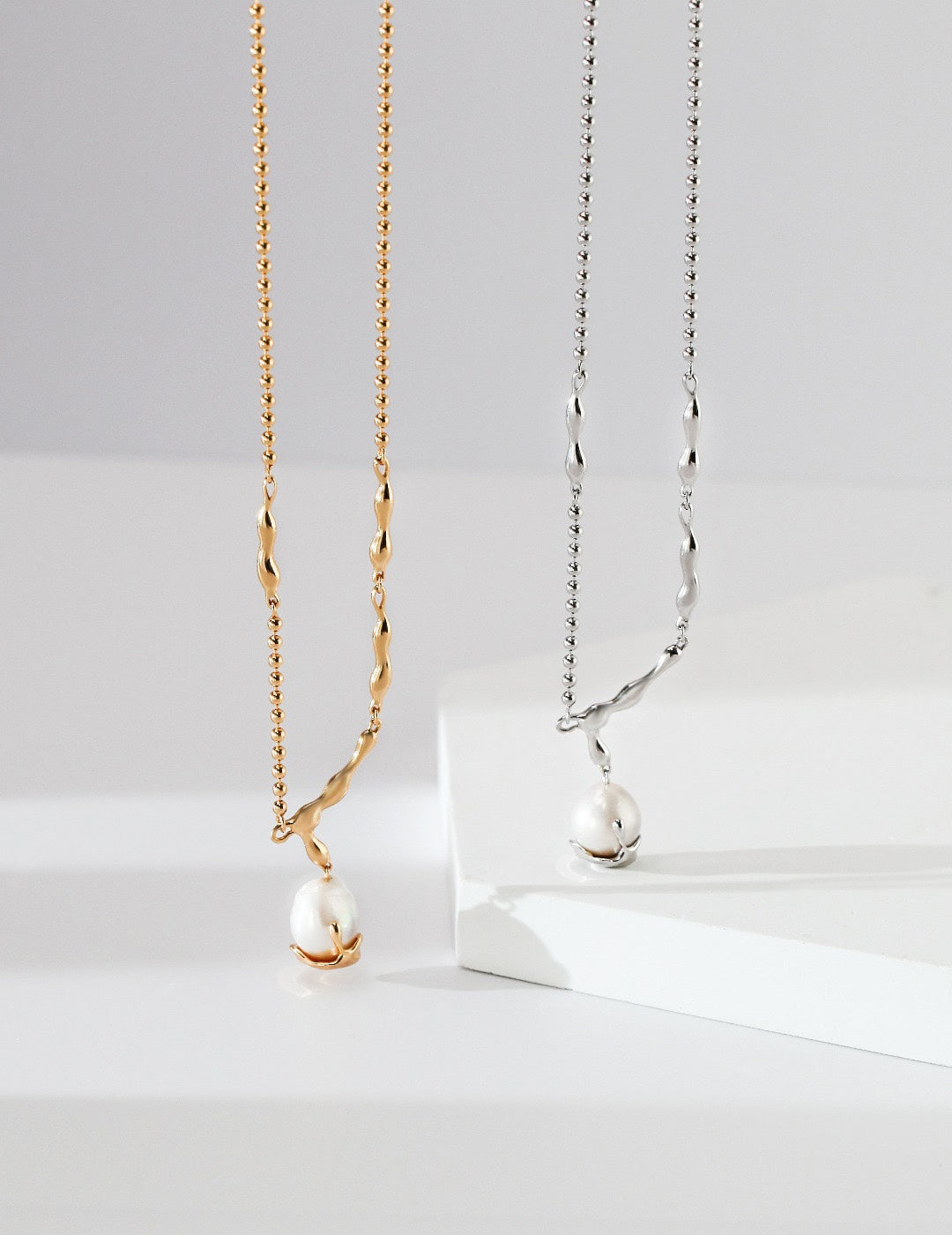STERLING SILVER NATURAL BAROQUE PEARL NECKLACE