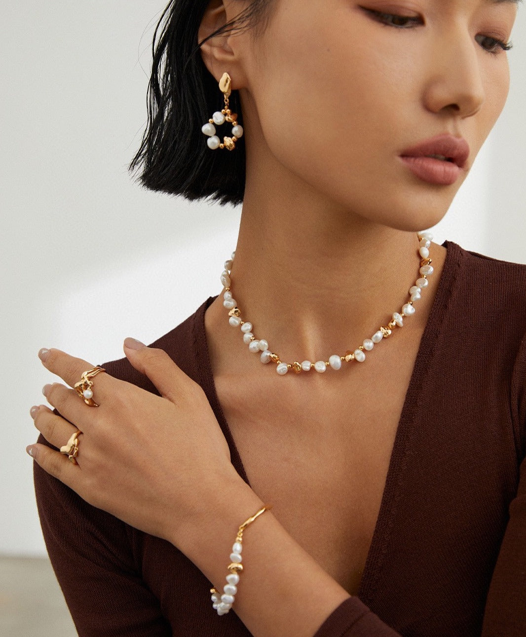 STERLING SILVER GYPSOPHILA NATURAL BAROQUE PEARL NECKLACE