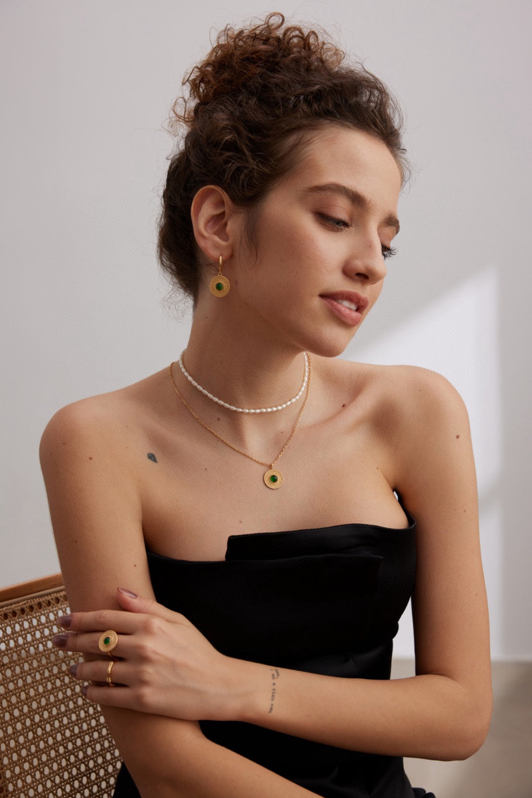 STERLING SILVER ANTIQUE GOLD CHALCEDONY INLAY NECKLACE