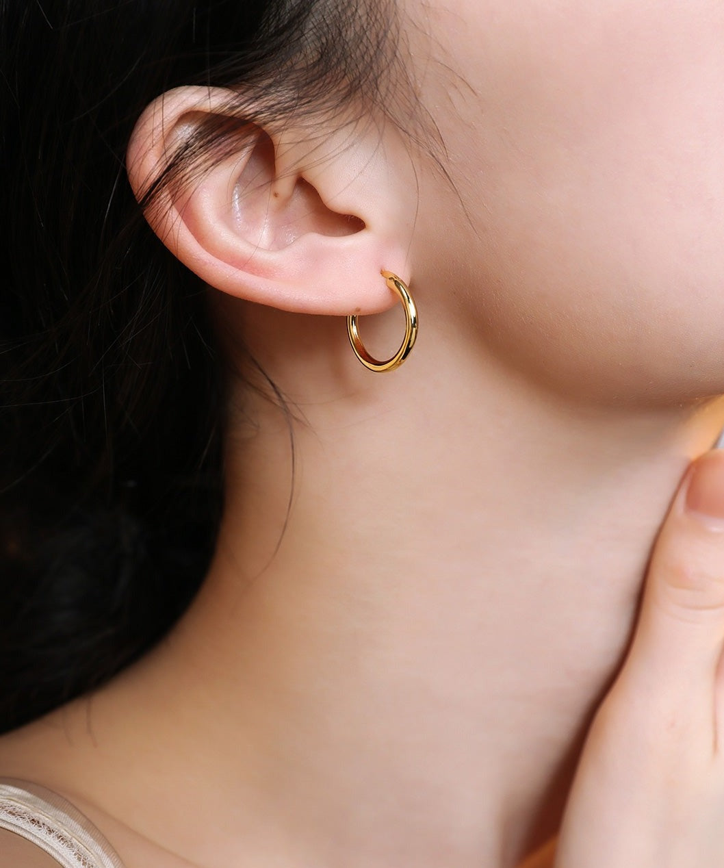 STERLING SILVER CLASSIC HOOP EARRINGS