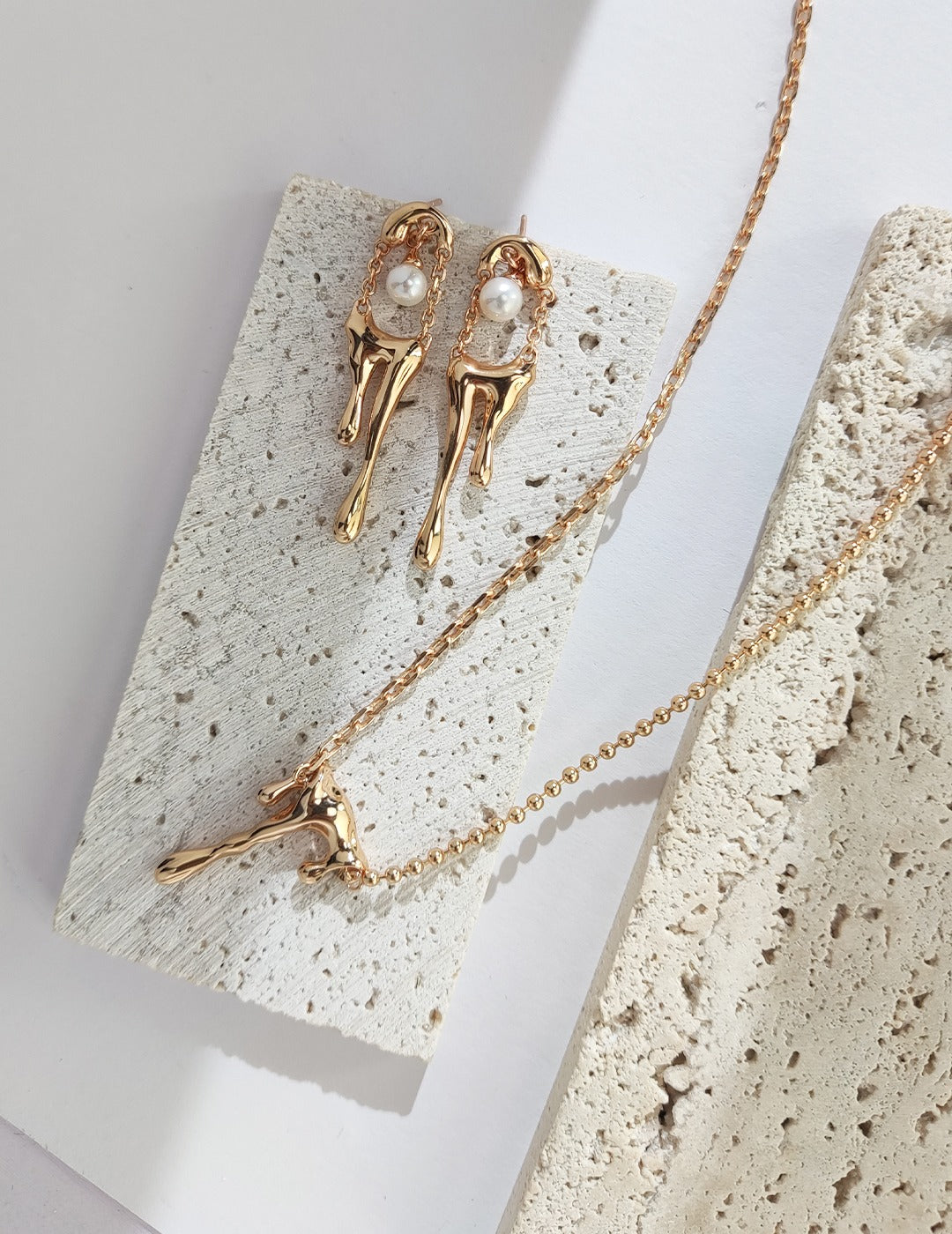 STERLING SILVER DRIPPING PENDANT NECKLACE