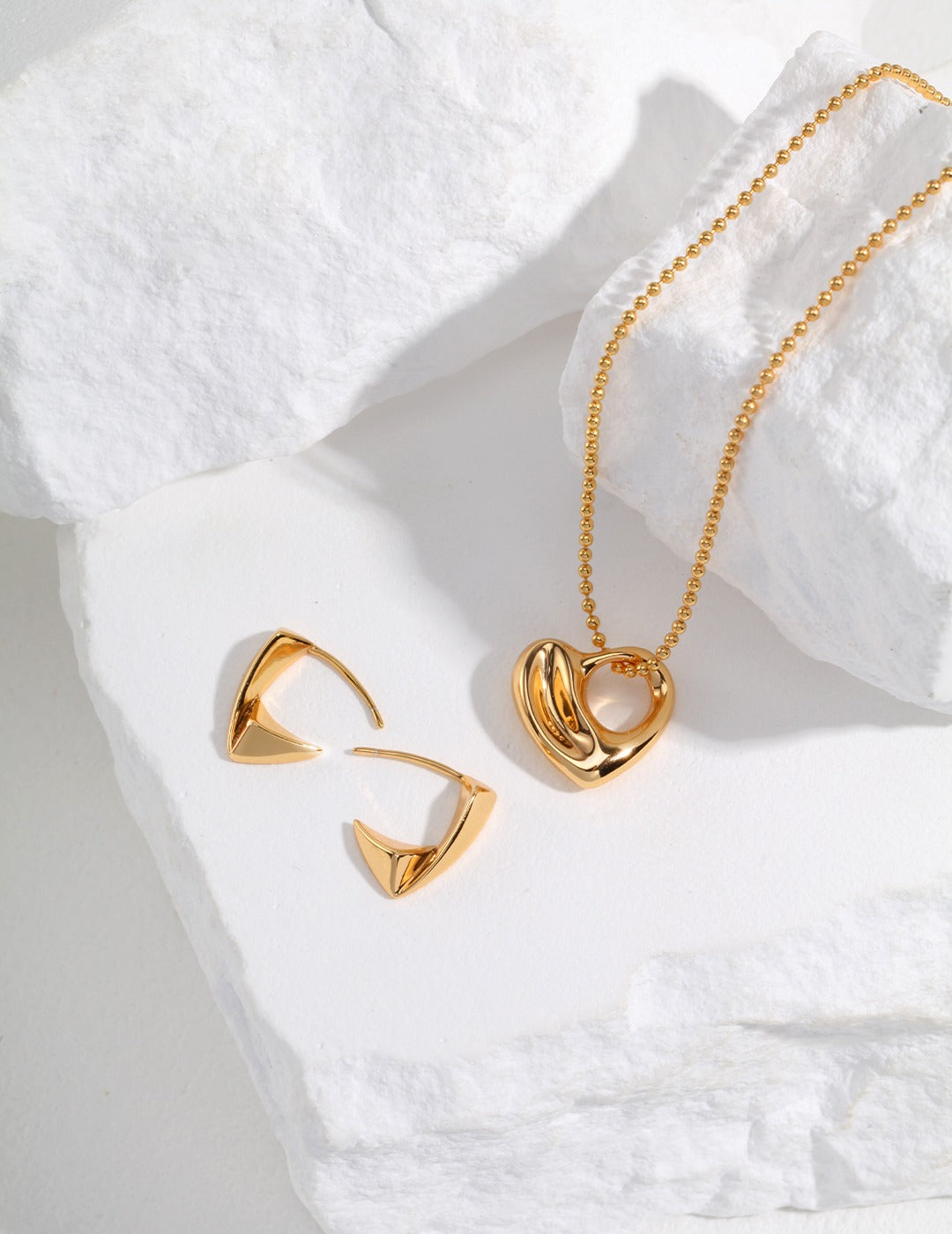 STERLING SILVER CHUBBY LOVE NECKLACE