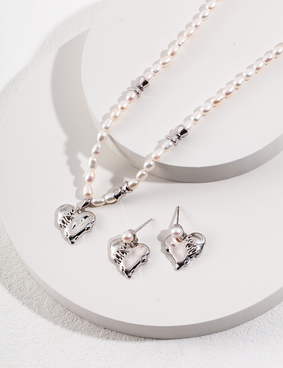 LOVE STITCHES SERIES STERLING SILVER HEART NECKLACE