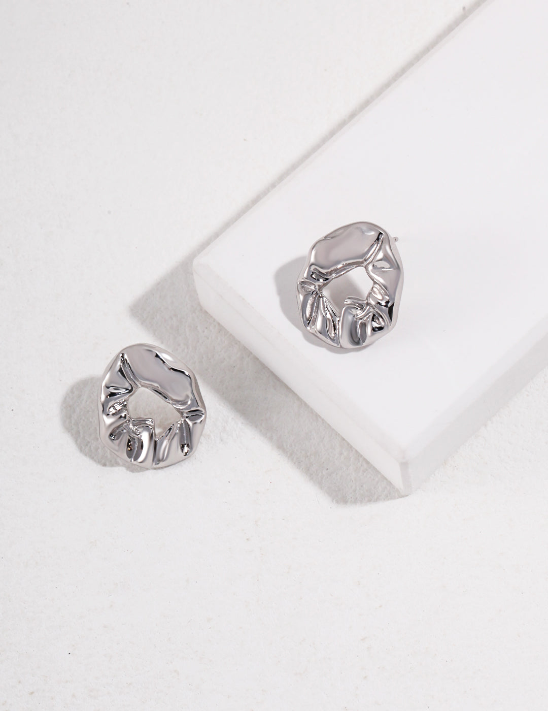 STERLING SILVER SCULPTURE STUD EARRINGS