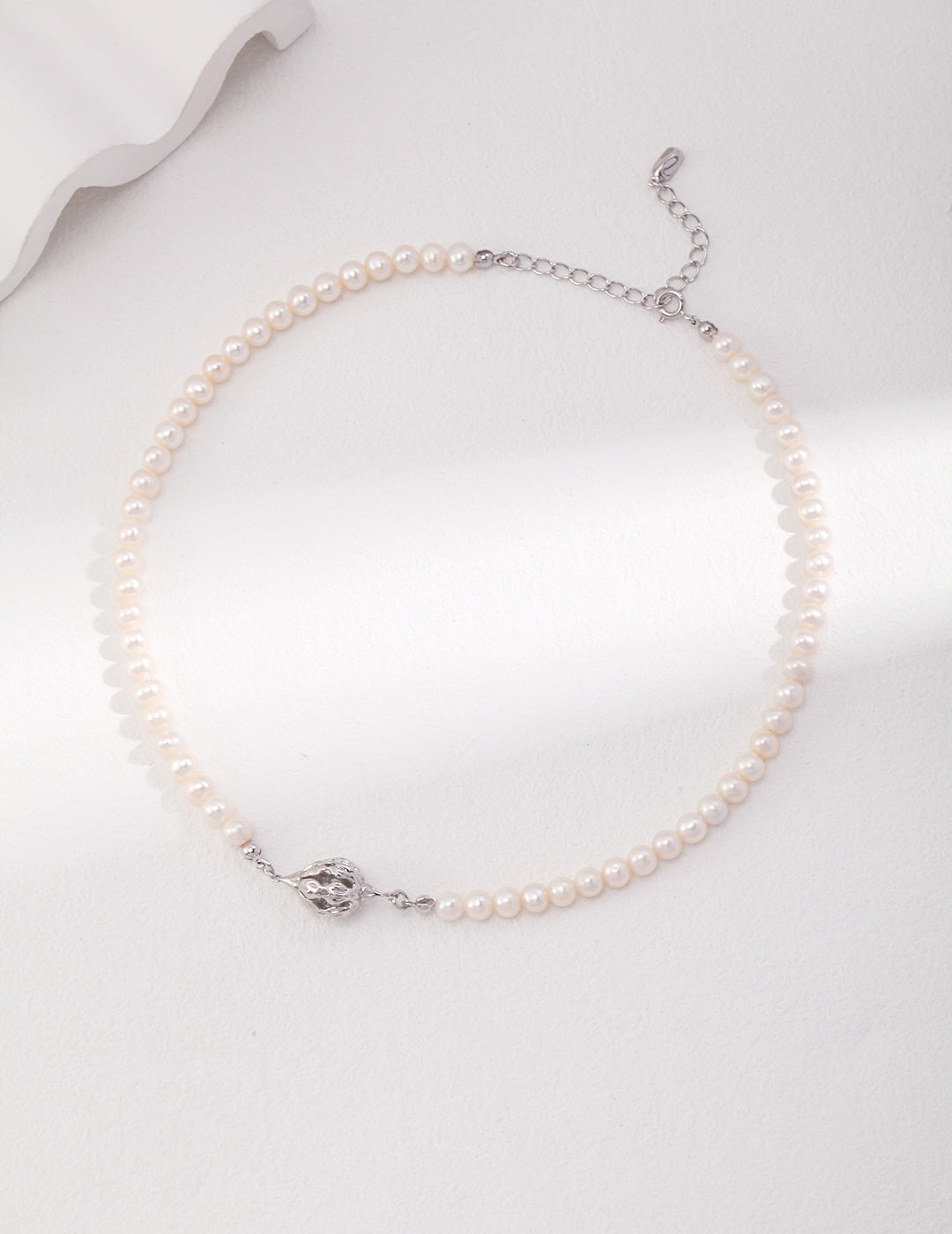 FLOWER CLUSTER SERIES STERLING SILVER PEARL NECKLACE