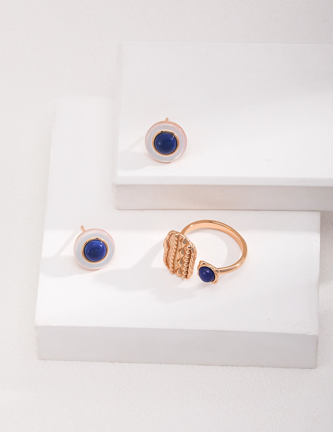 STERLING SILVER LAPIS LAZULI WHITE NACRE EARRINGS