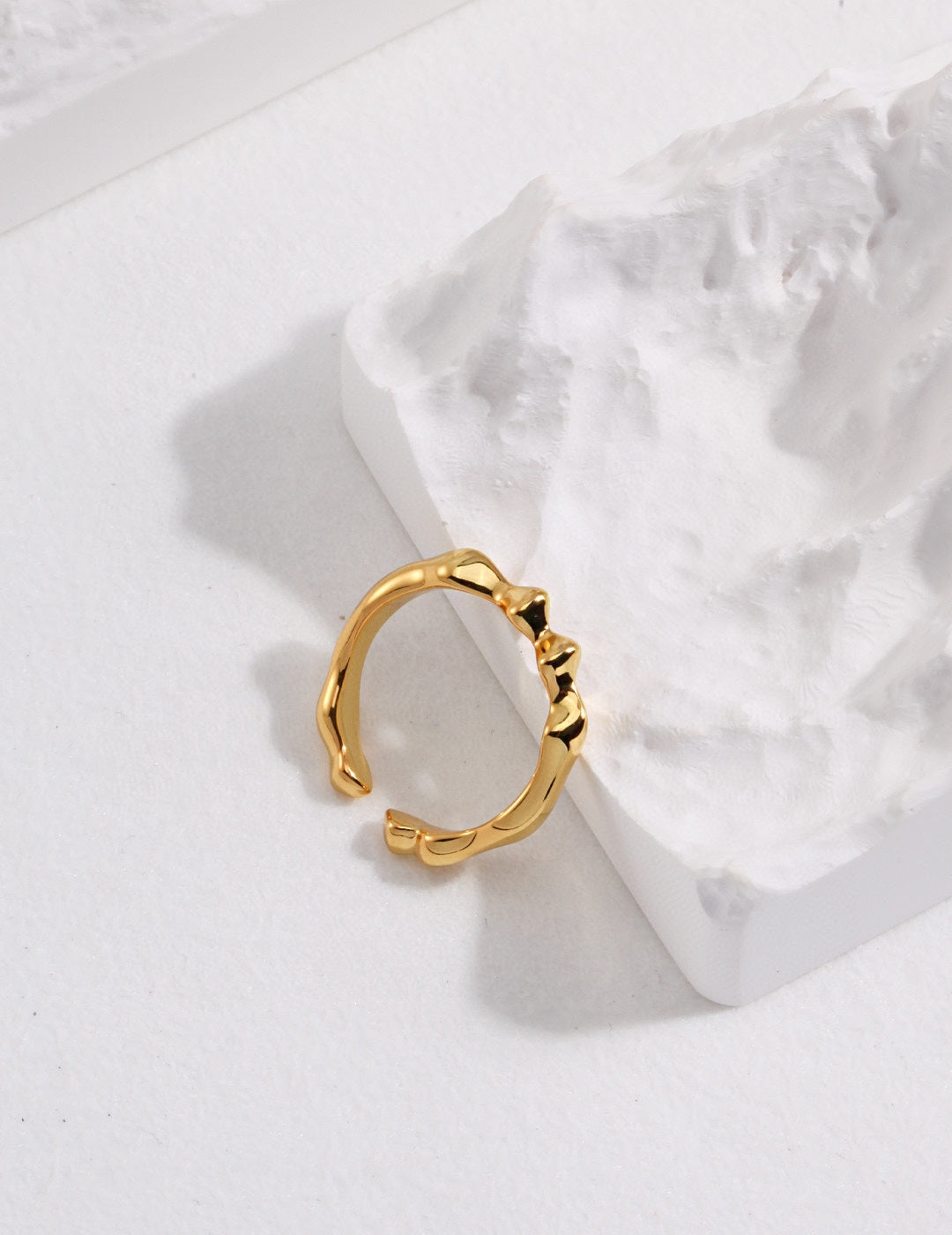 VERSATILE STACKING RINGS WITH TEETH DESIGN IN STERLING SILVER
