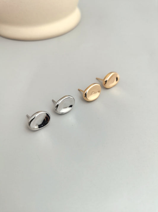 STERLING SILVER PETITE BEAN STUD EARRINGS