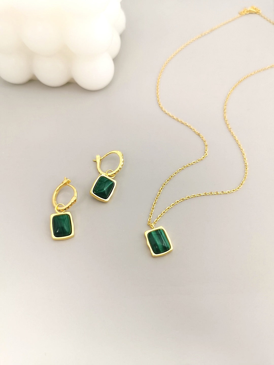 MALACHITE EARRINGS AND NECKLACE SET