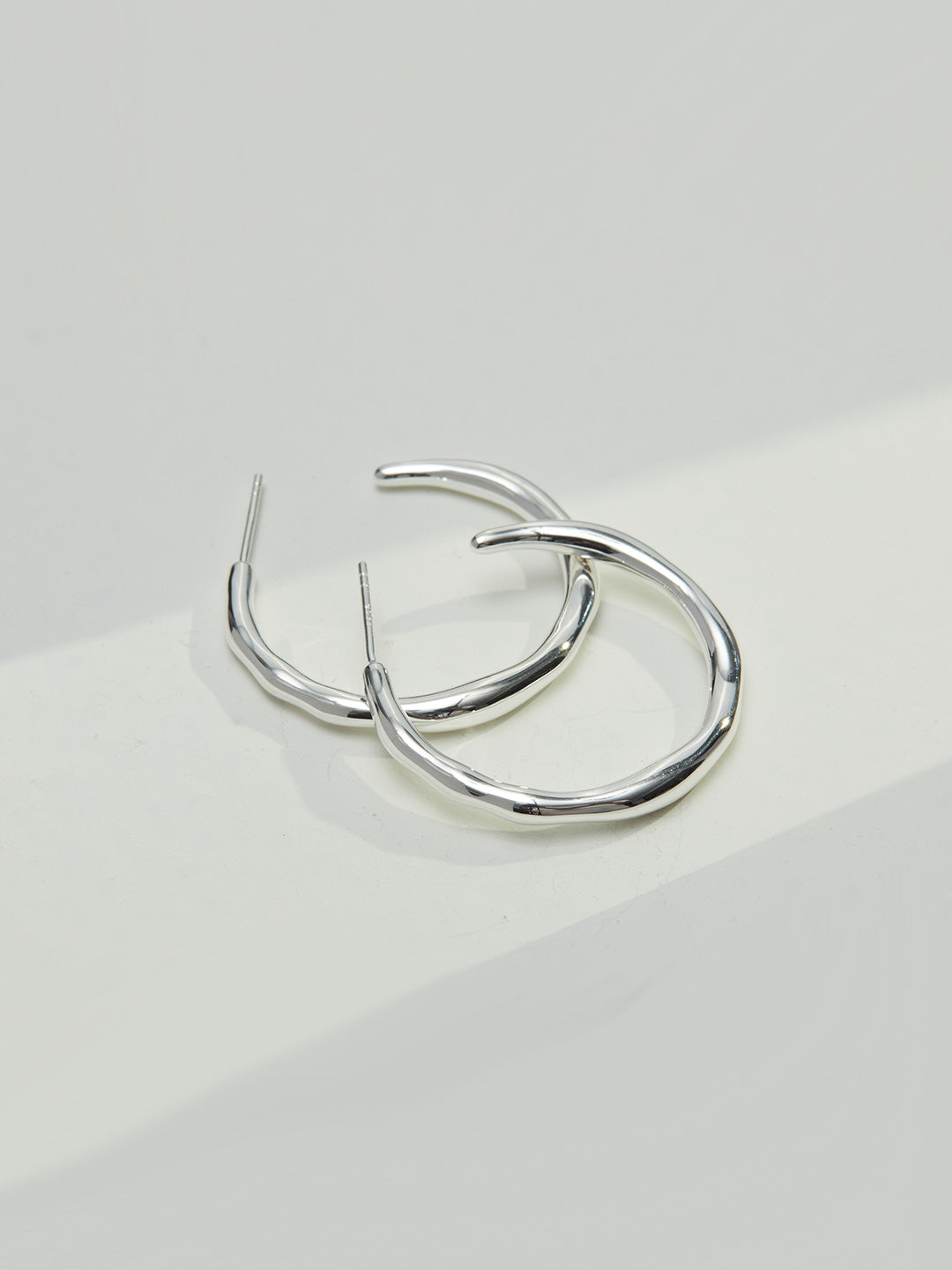 LAVA SERIES PLAIN SILVER HOOP EARRINGS