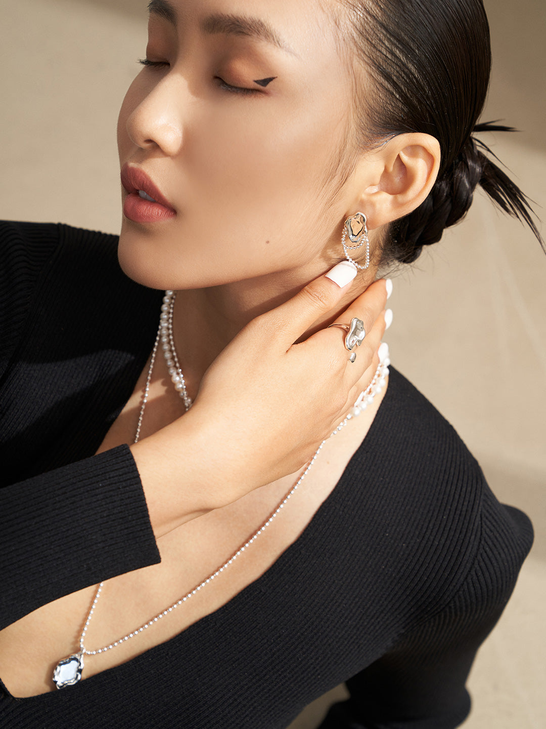 JINBO SERIES SILVER/RETRO GOLD TASSEL EARRINGS