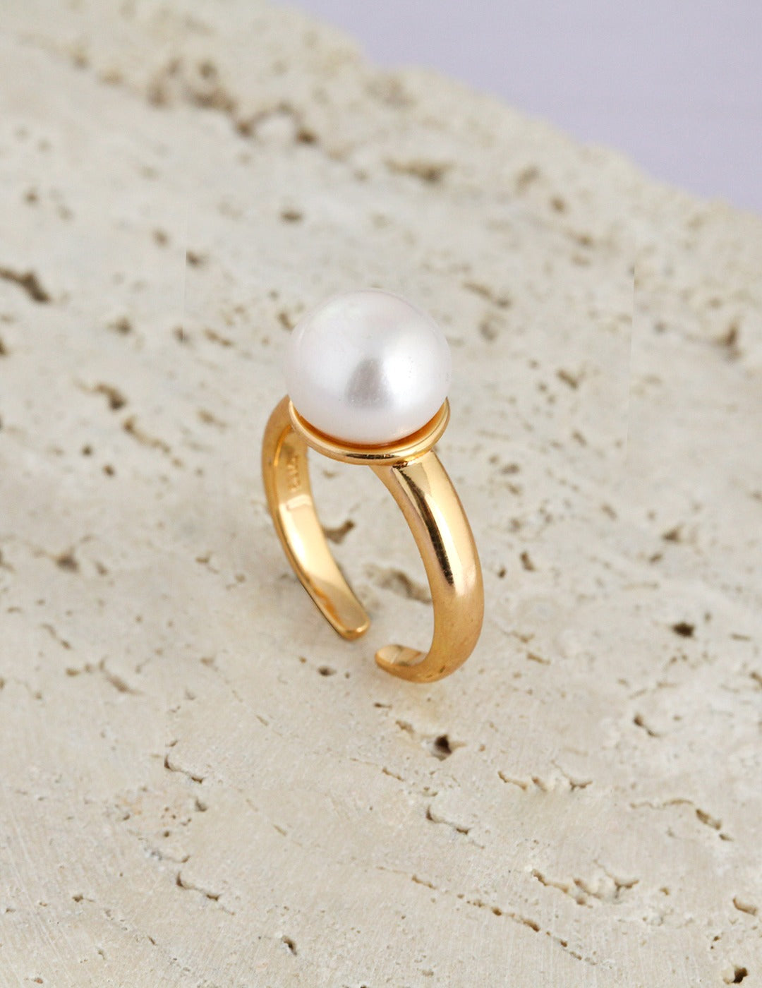 NATURAL PEARL SIMPLE VERSATILE RING