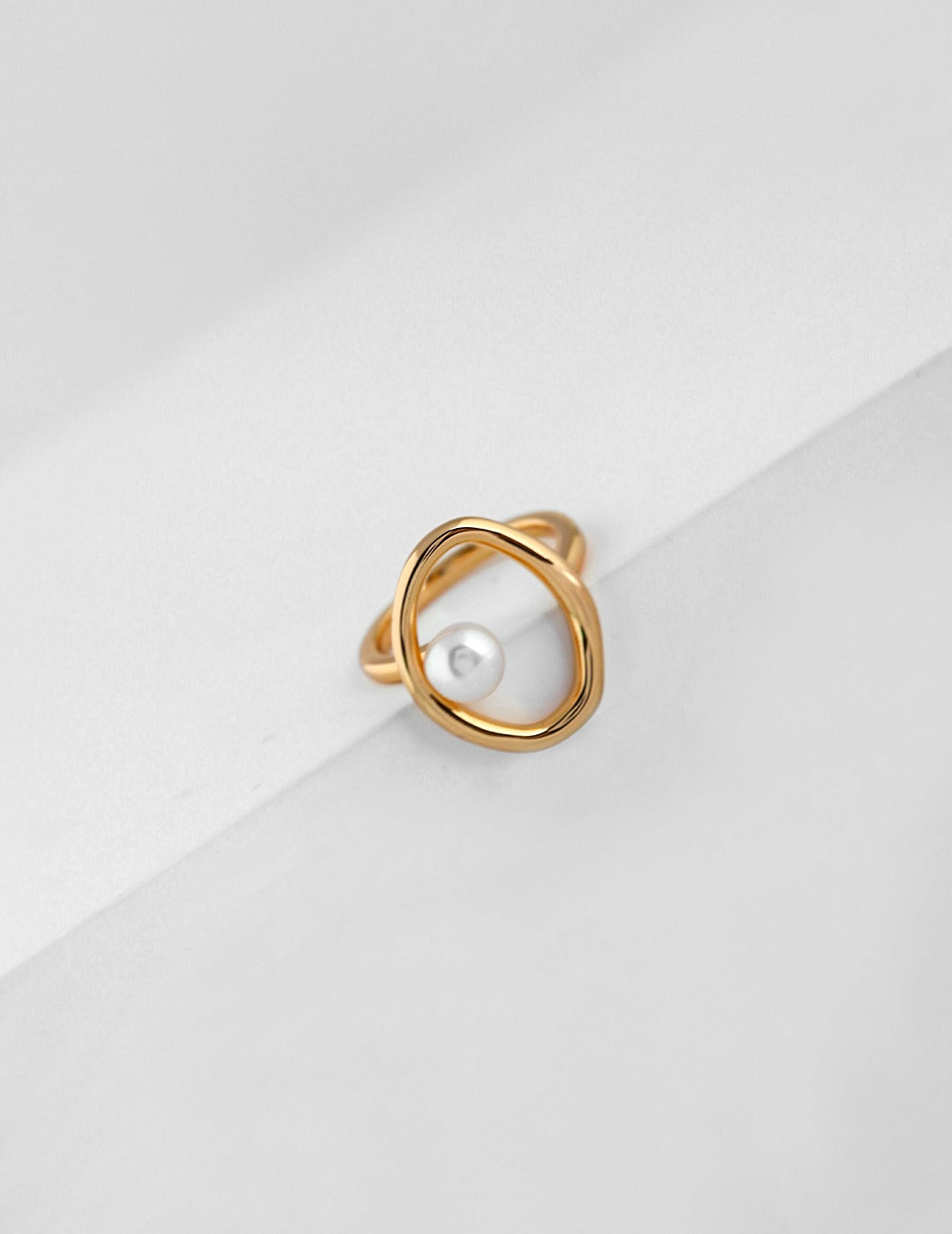 STERLING SILVER PEARL STATEMENT RING