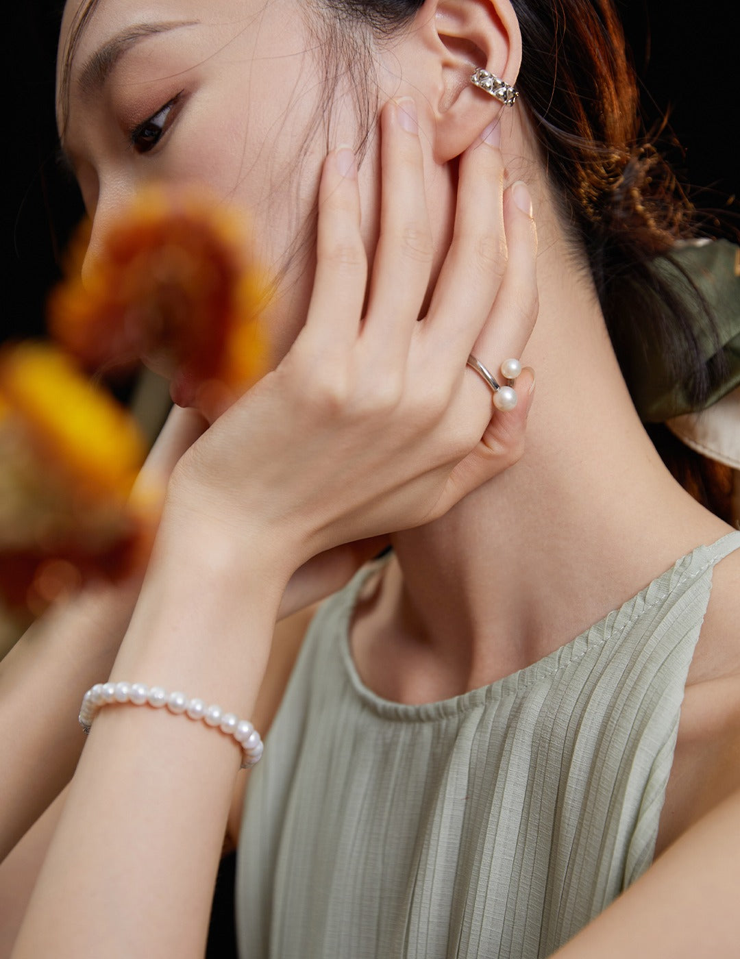 STERLING SILVER NATURAL PEARL CROSSOVER RING