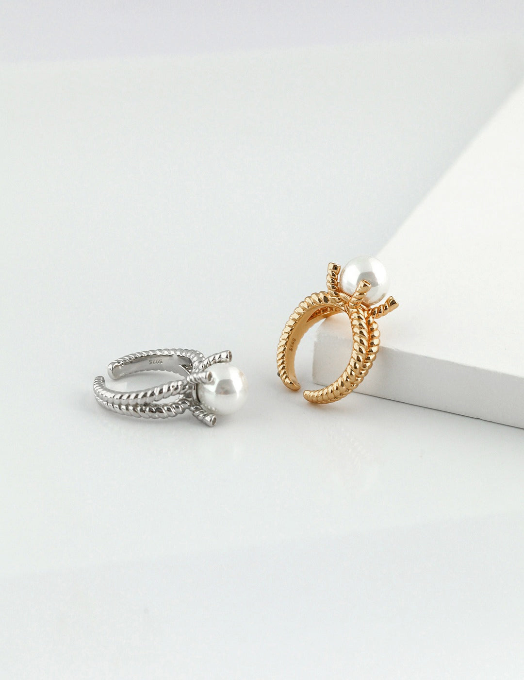 SHELL BEAD THREADED ARM ADJUSTABLE RING