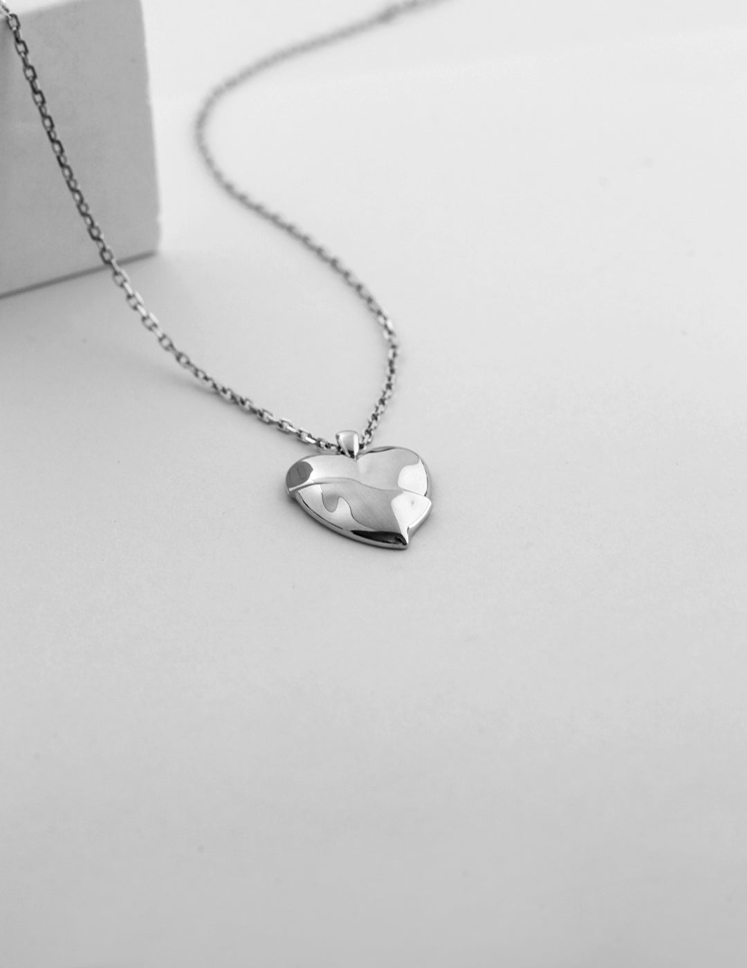 STERLING SILVER LOVE IRREGULAR NECKLACE