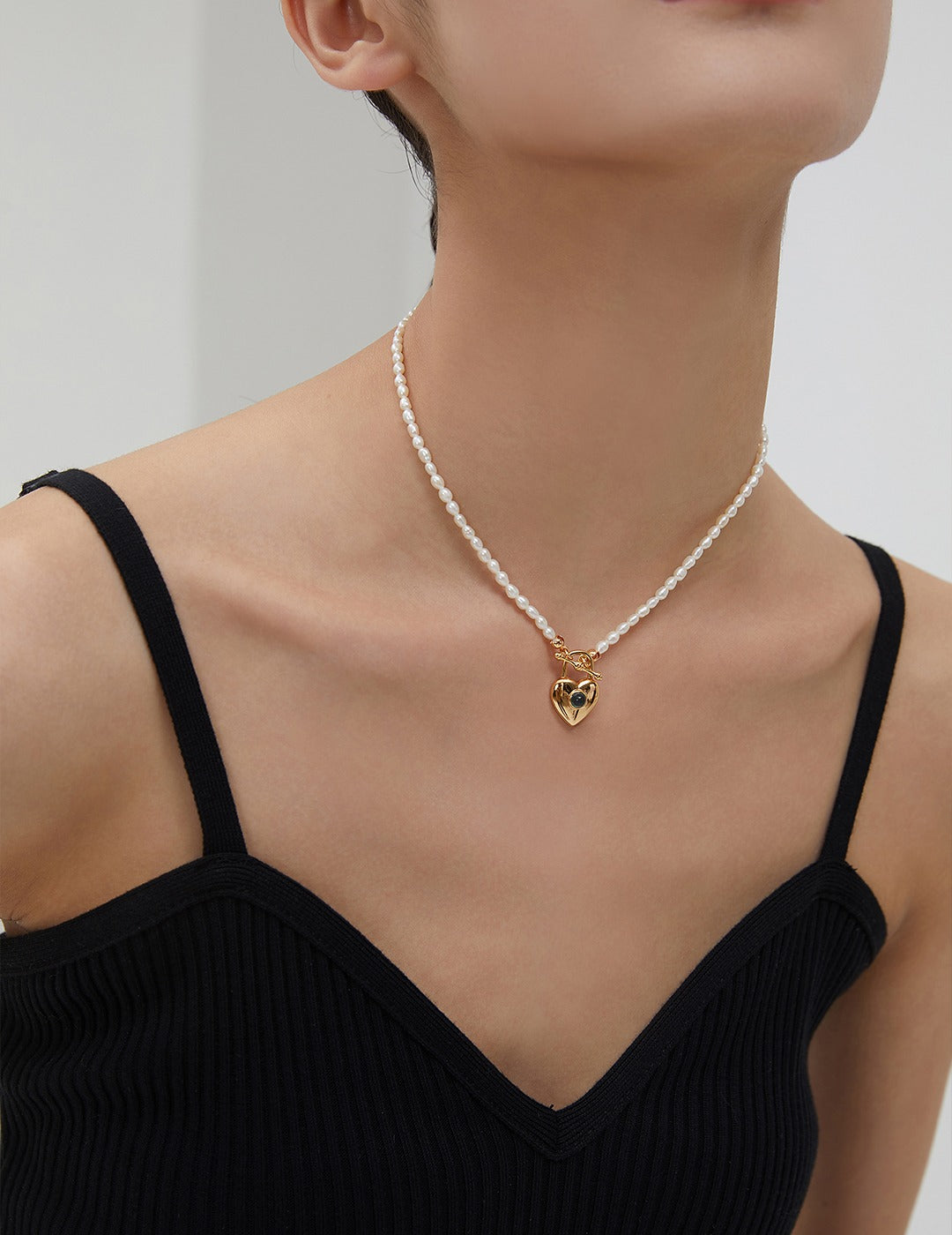 STERLING SILVER LOVE-SHAPED RICE PEARL NECKLACE