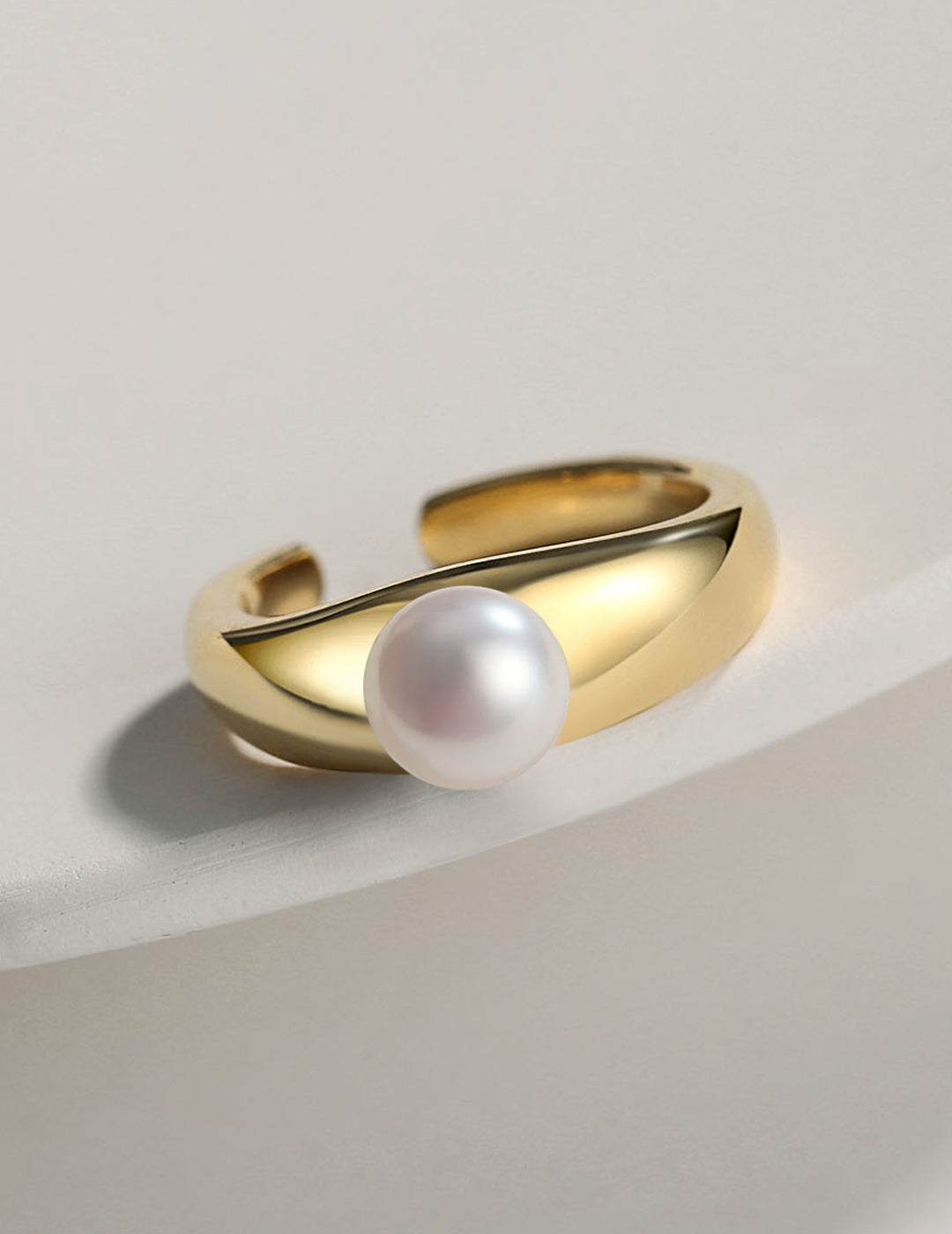 STERLING SILVER PEARL TAIL RING