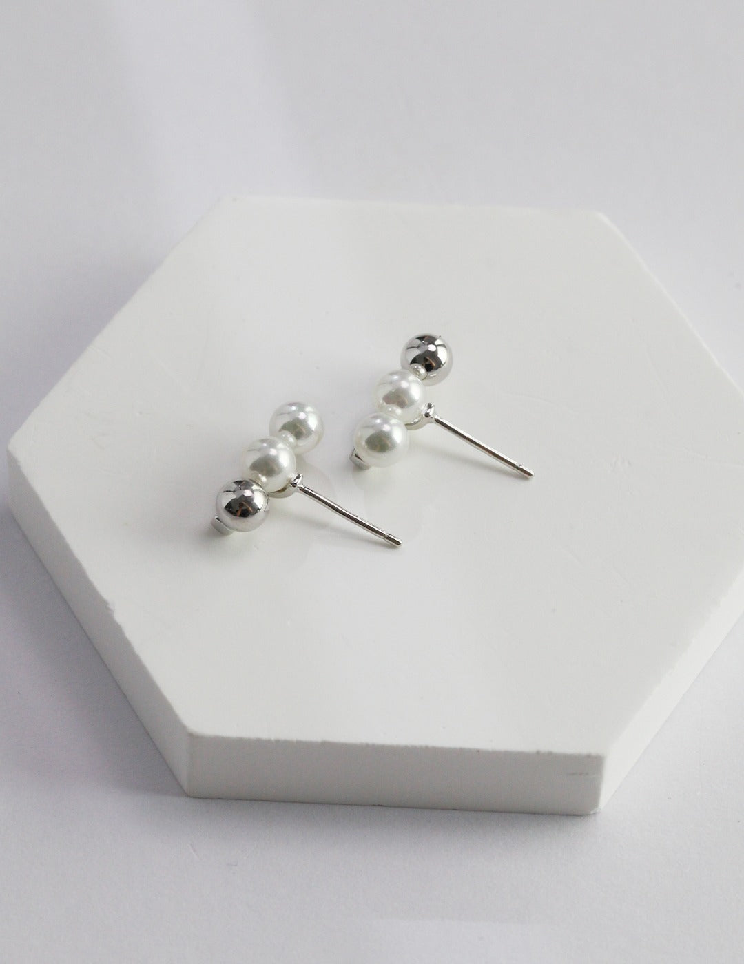 STERLING SILVER DUO PEARL STUD EARRINGS