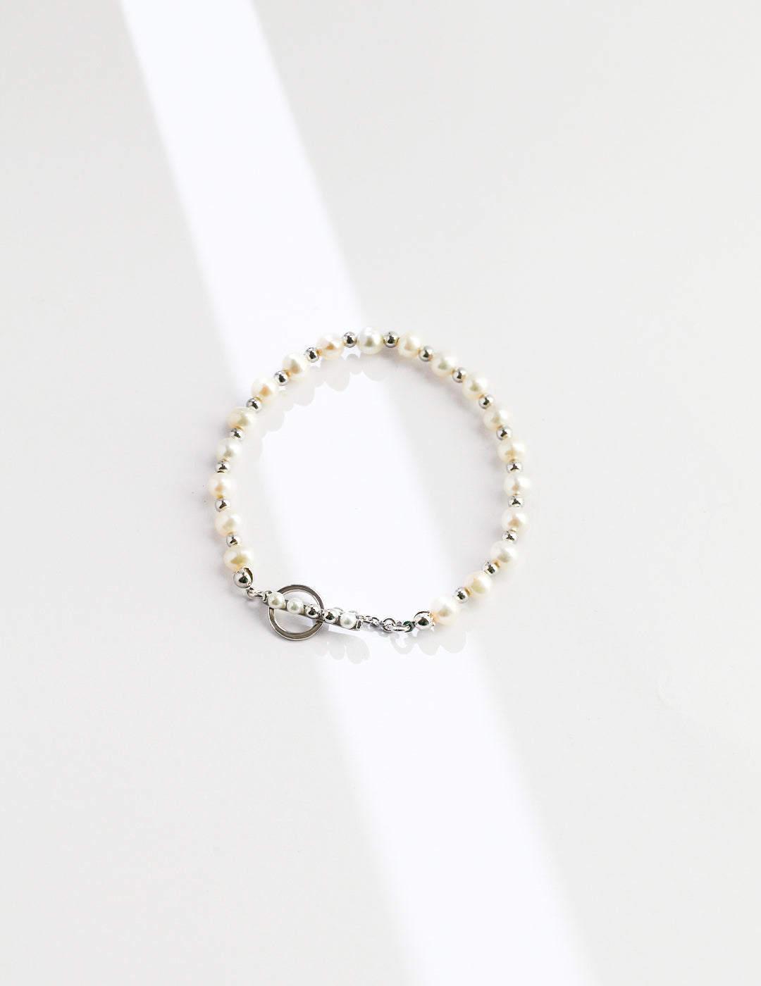 STERLING SILVER TWO-TONE PEARL BRACELET