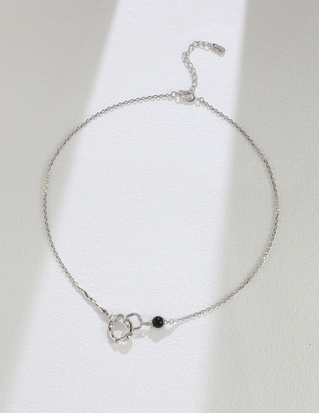 STERLING SILVER INTERNAL CLASP BLACK ONYX/NATURAL PEARL NECKLACE