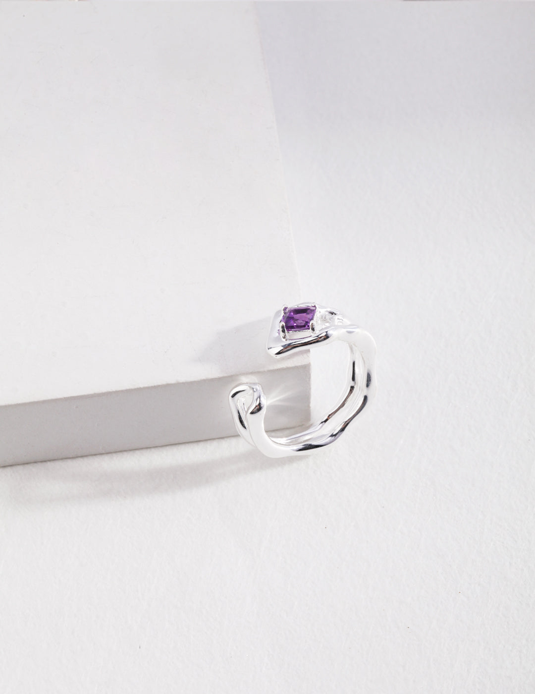 STERLING SILVER AMETHYST RING