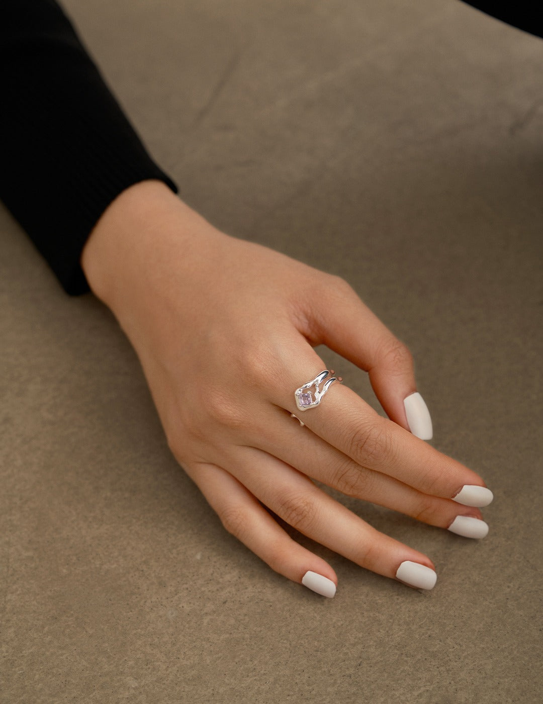 STERLING SILVER AMETHYST RING