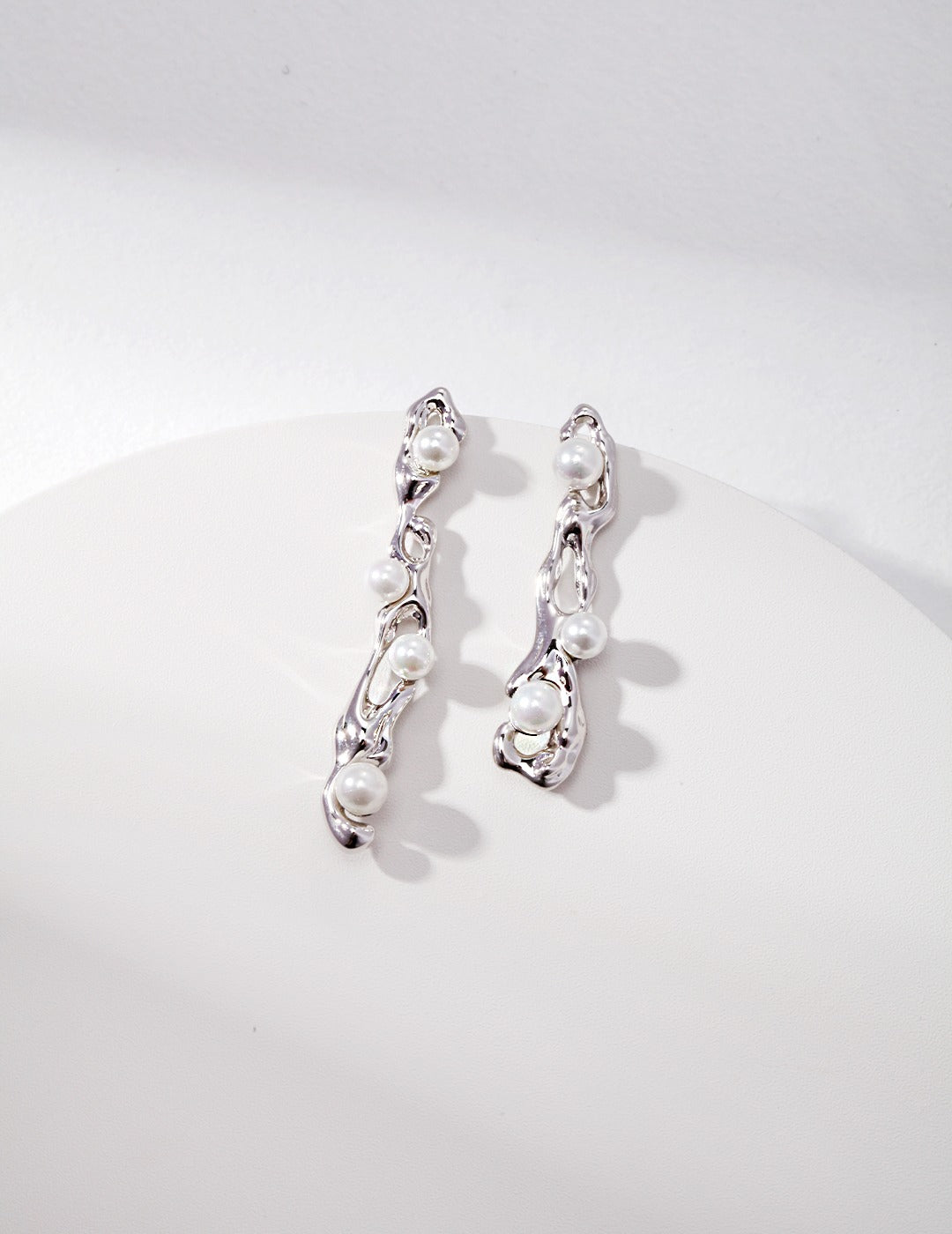 STERLING SILVER SHELL BEAD LONG EARRINGS