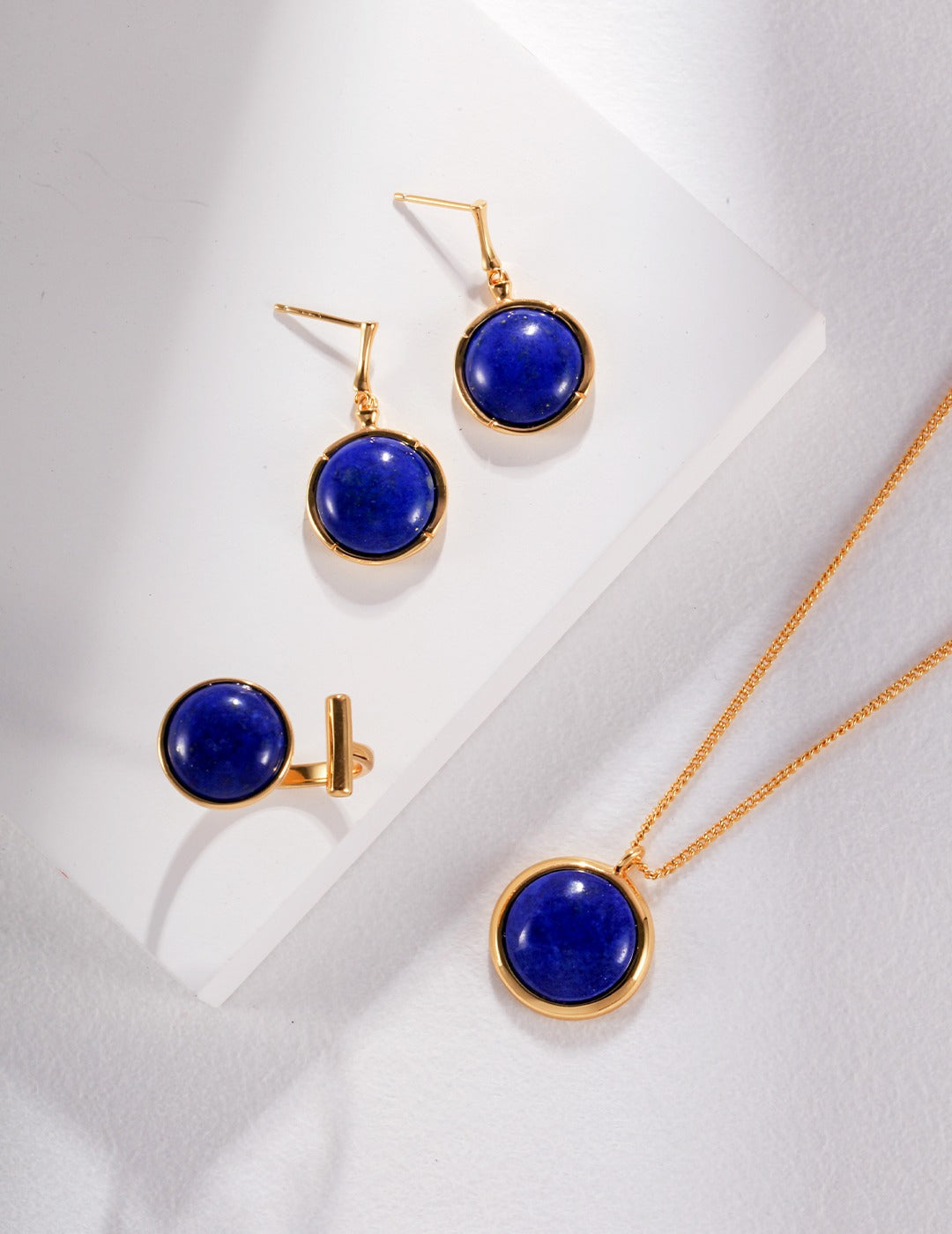 STERLING SILVER NATURAL LAPIS LAZULI ROUND EARRINGS