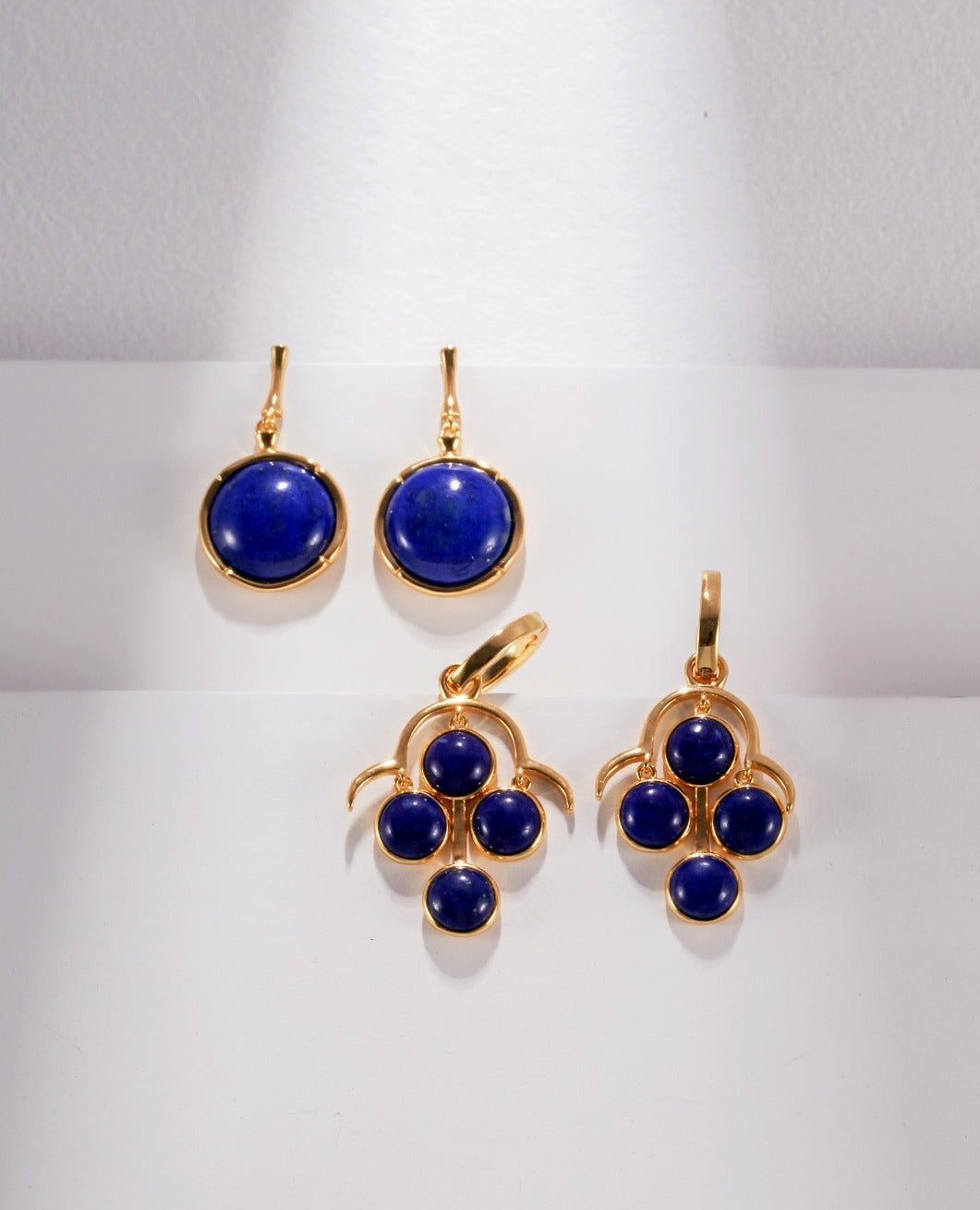 STERLING SILVER NATURAL LAPIS LAZULI ROUND EARRINGS