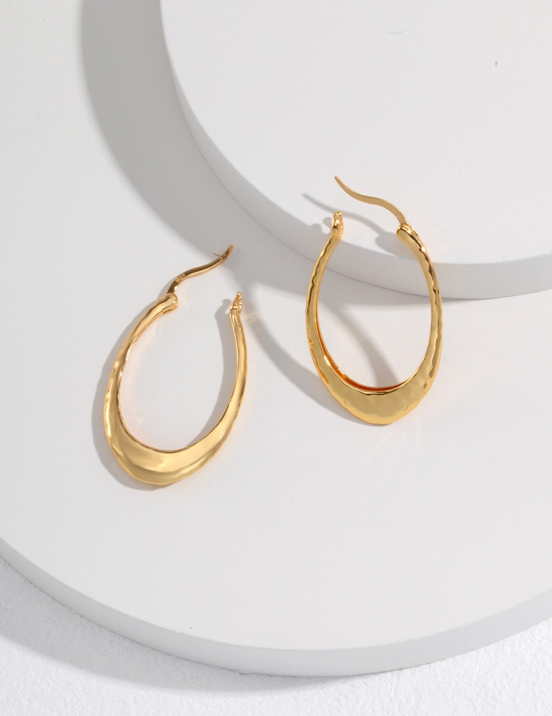 STERLING SILVER OVAL HOOP EARRINGS