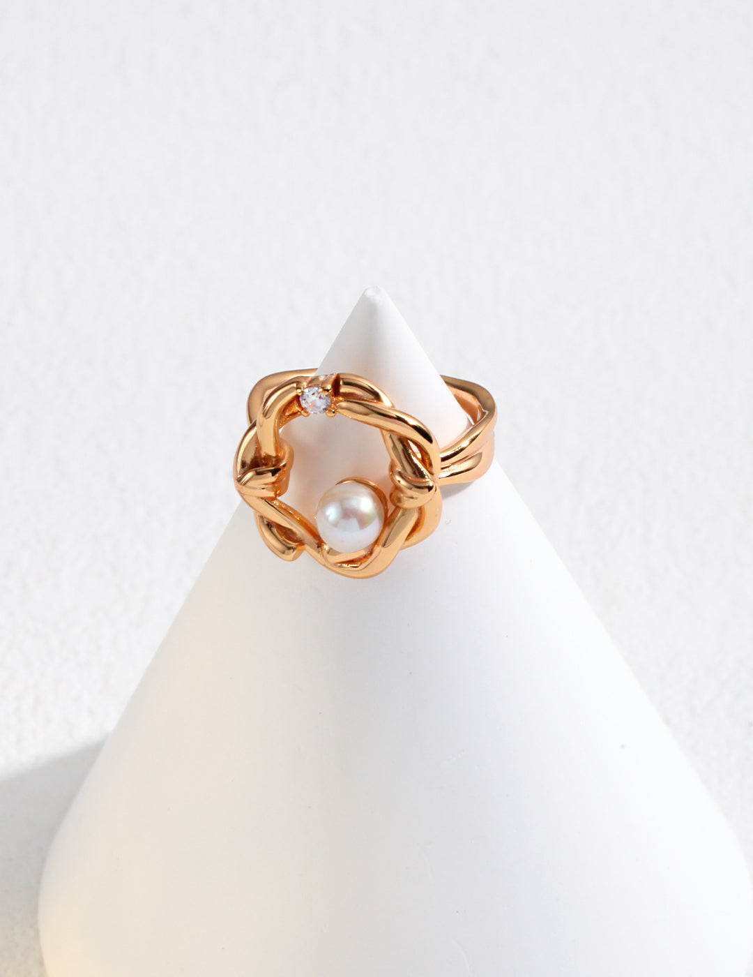 STERLING SILVER PEARL TWISTED OPEN RING