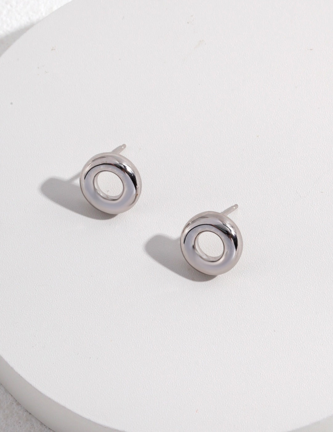 STERLING SILVER HOOP EARRINGS