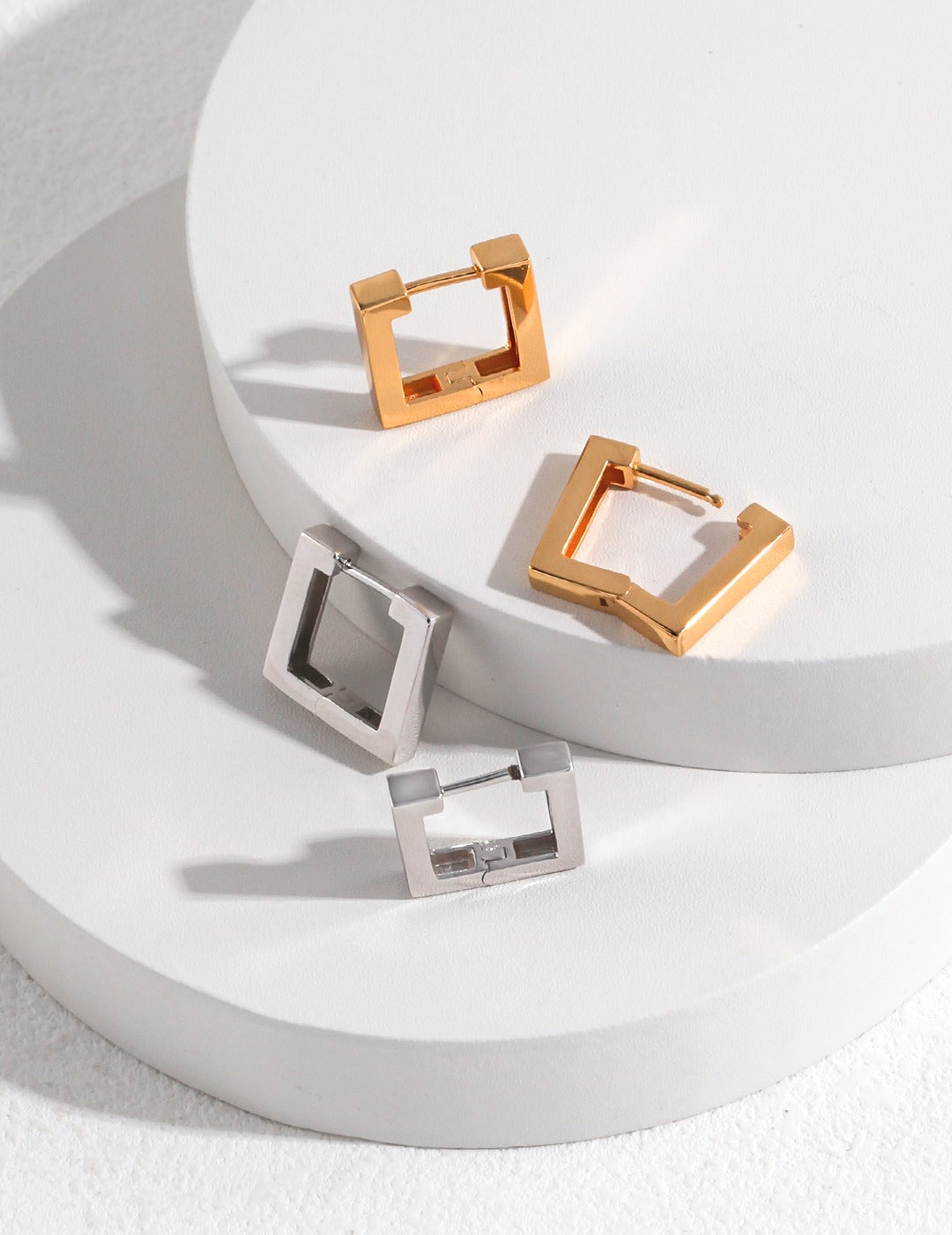 STERLING SILVER SQUARE DESIGN EARRINGS