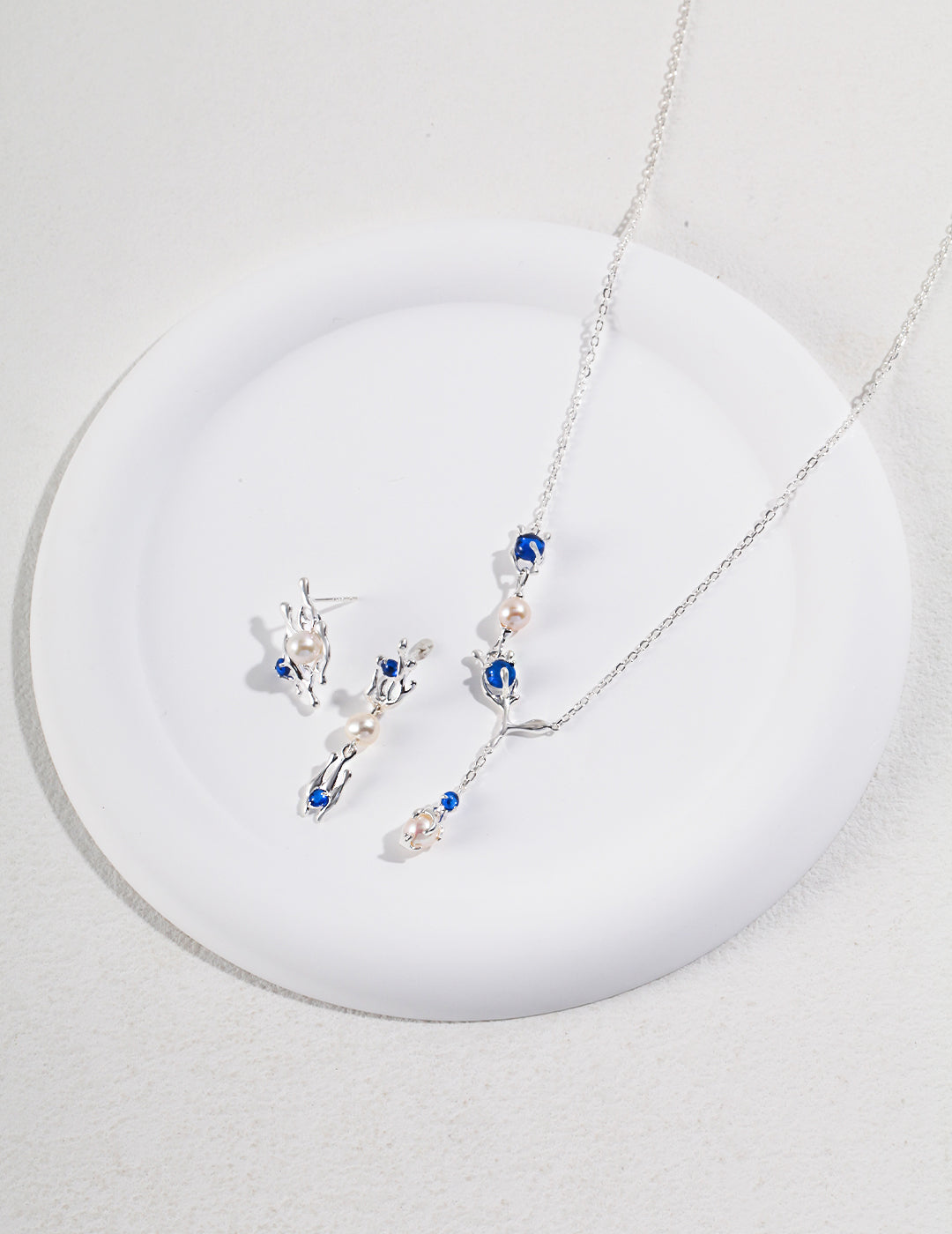 NATURAL SERIES STAMEN SERIES NECKLACE