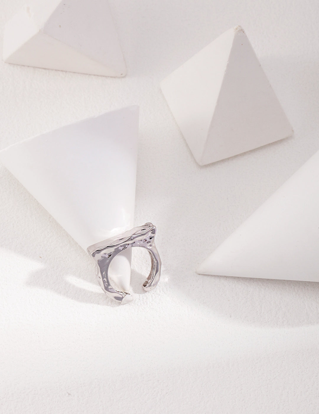 STERLING SILVER SIMPLE AND VERSATILE SCULPTURAL ONE-WORD RING