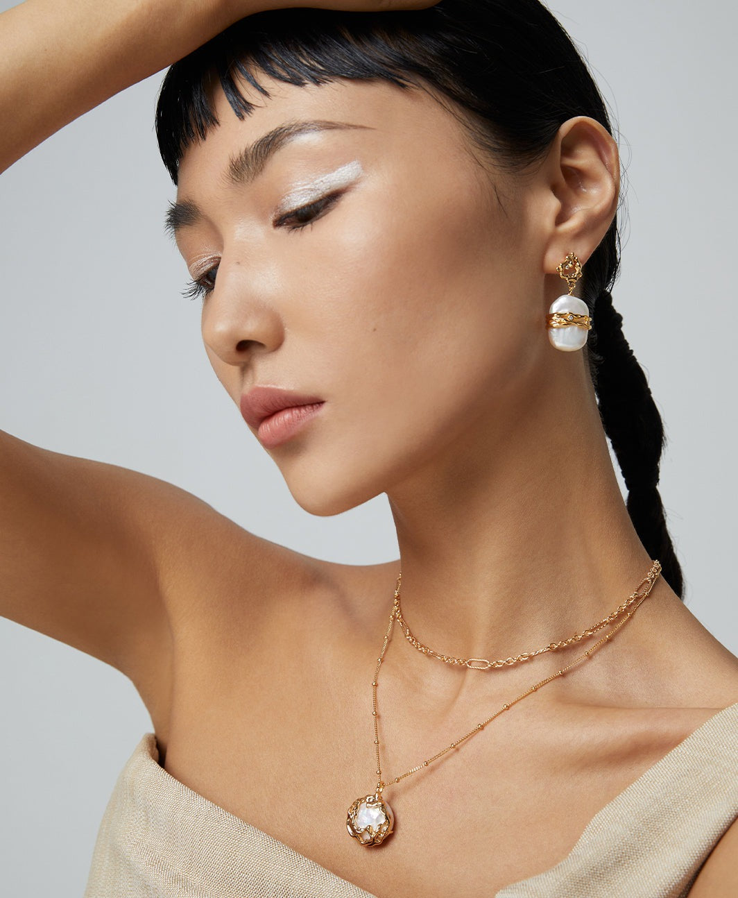 STERLING SILVER PLANET TRACK NATURAL BAROQUE PEARL STUD EARRINGS