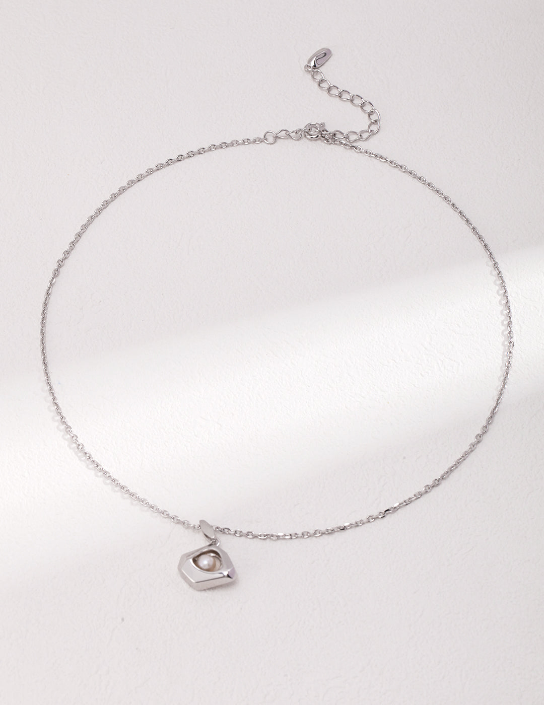 STERLING SILVER EMBEDDED NATURAL PEARL NECKLACE