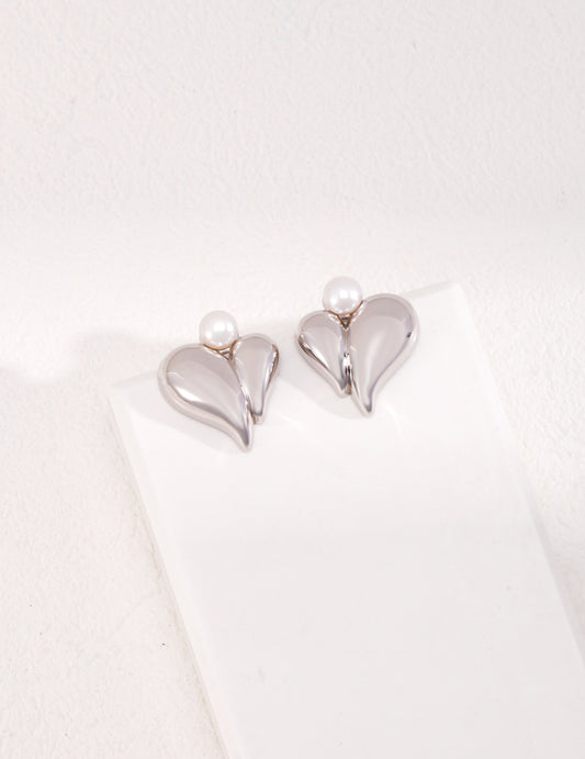 STERLING SILVER THREE-DIMENSIONAL LOVE CURVED PEARL EARRINGS