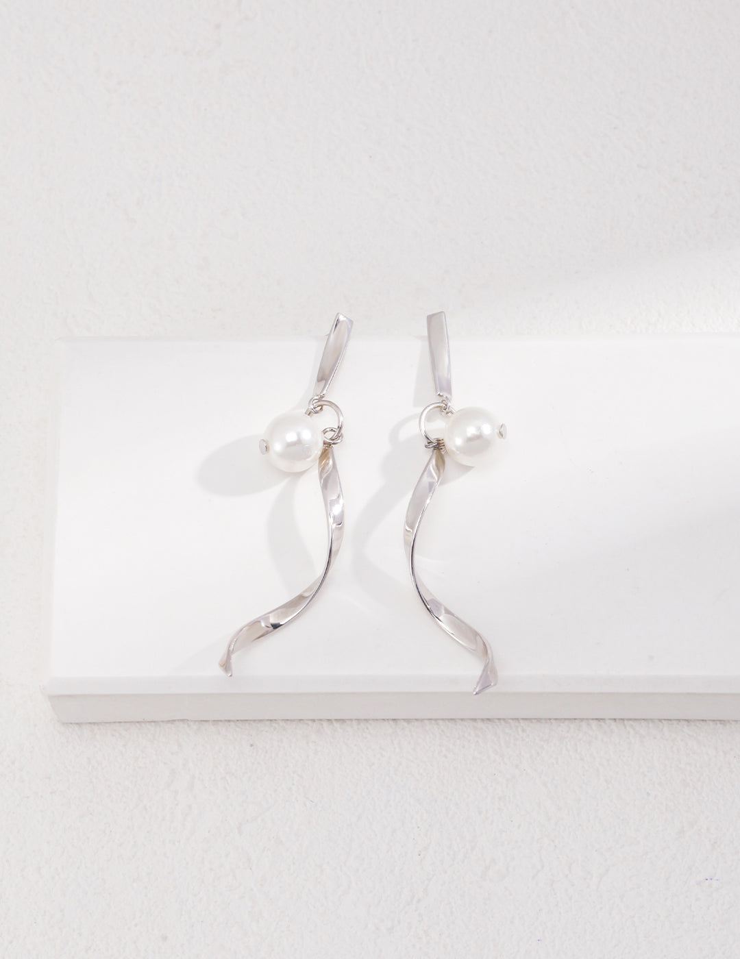 STERLING SILVER PEARL EARRINGS