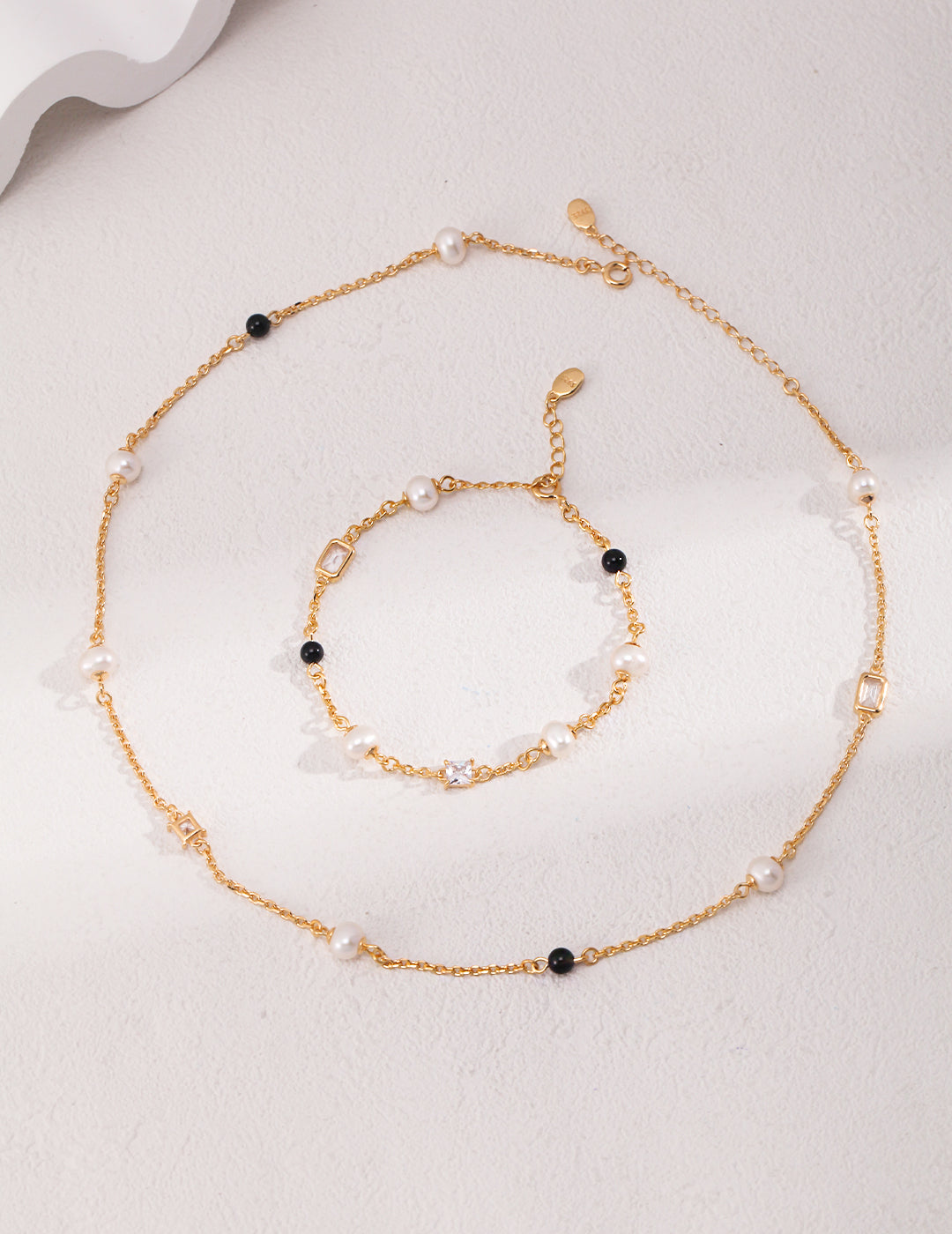 STERLING SILVER PEARL ONYX STACKING NECKLACE