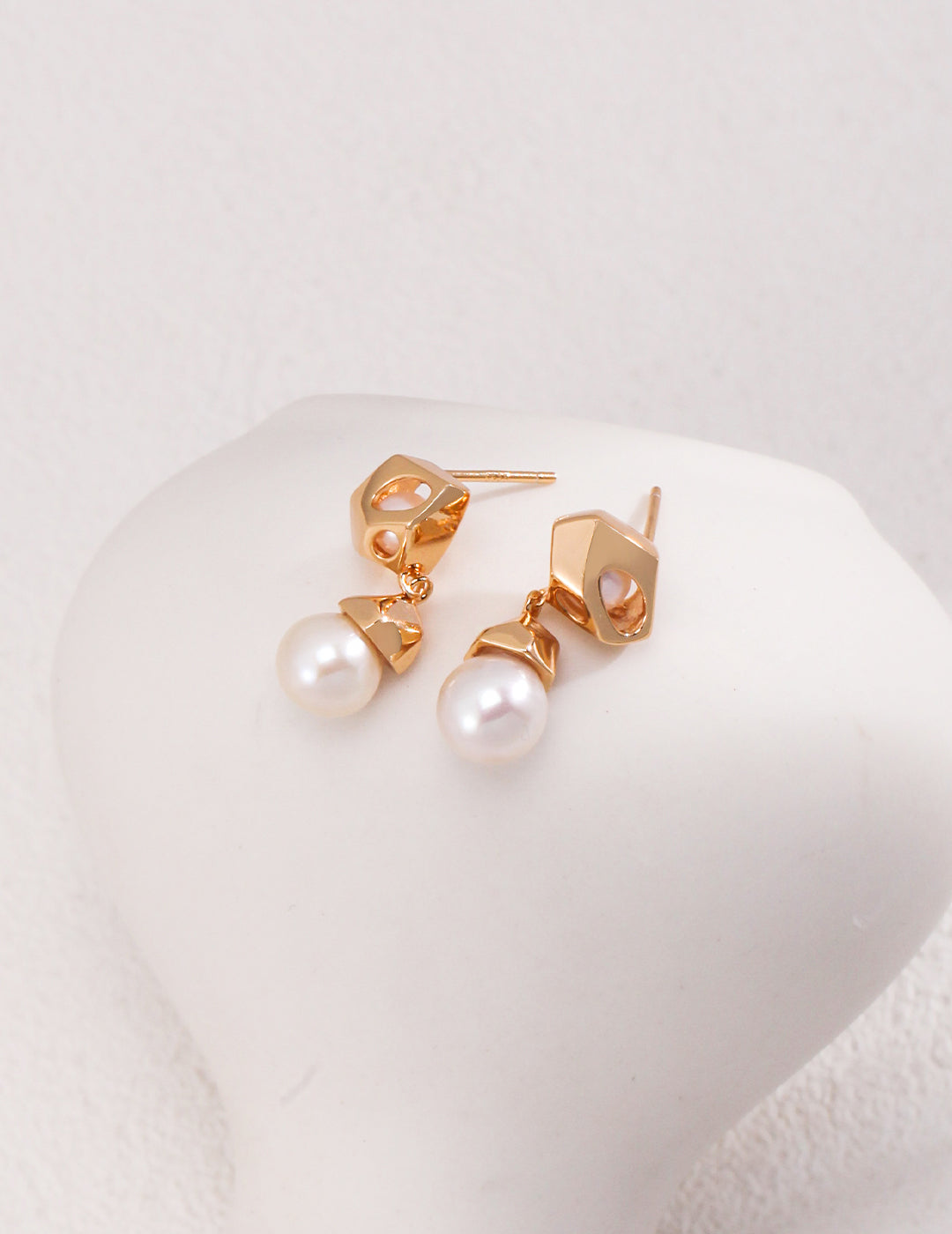 STERLING SILVER CLEAN CUT PEARL DROP STUD EARRINGS